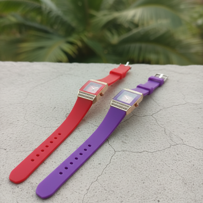 Luxury Women’s Diamond Quartz Watch – Elegant Square Dial Wristwatch With Crystal Accents And Stylish Silicone Strap (Black)