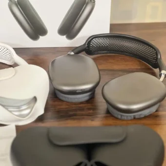 Apple AirPods Max Wireless Over-Ear Headphones. Active Noise Cancelling, Transparency Mode, Spatial Audio, Refurbished Headphones(random color)