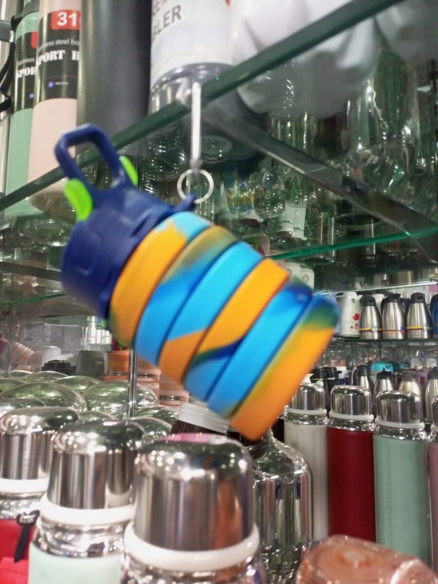 Silicone Collapsible Water Bottles BPA free for gym for girls (random color ) - Image 2
