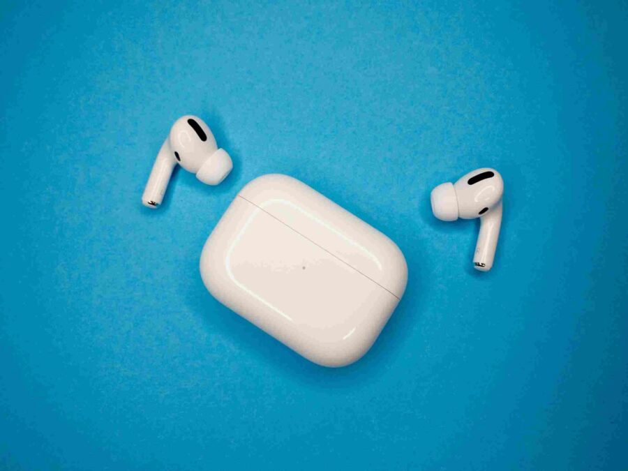 AirPods Pro 2 , 2nd generation Type-C  Wireless Earbuds  Premium Quality Earbuds White 2024 Model - Image 6