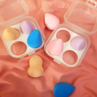 Beauty Blender 4 Pcs Set With Holder Box (Random color)