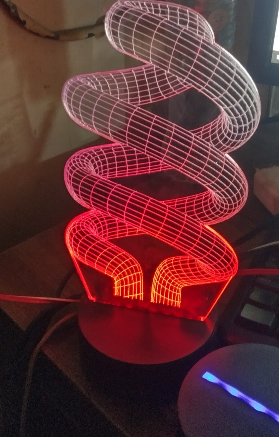 3D Amazing Optical Illusion LED Light Night Table Lamp - Image 3
