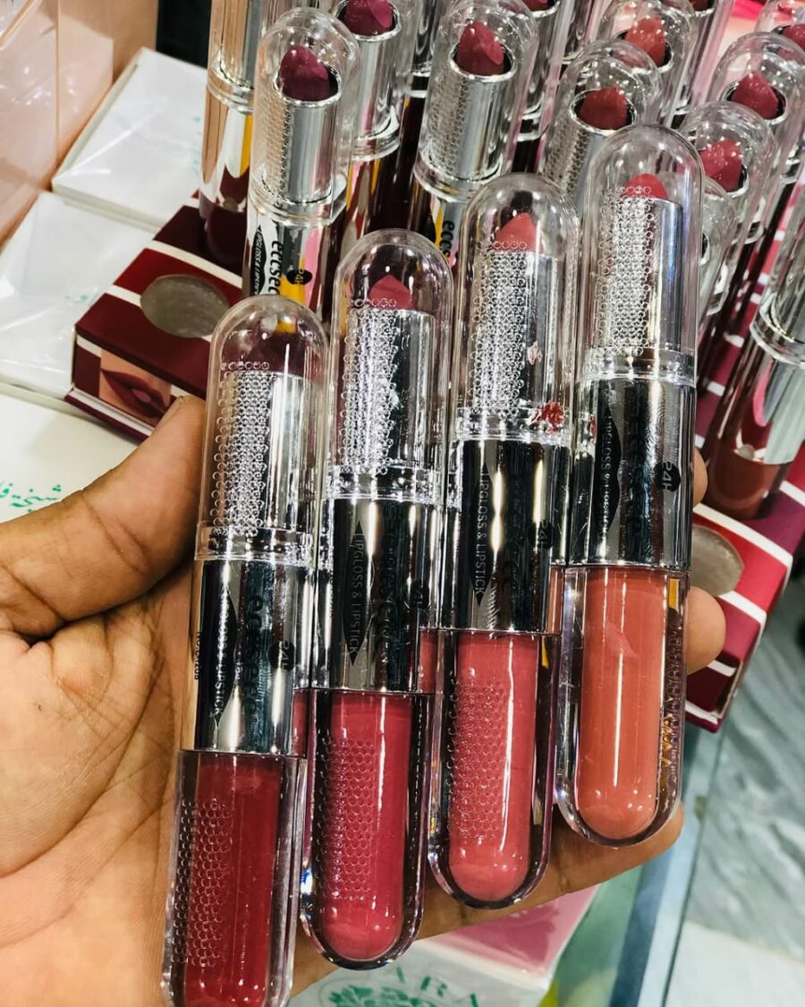Highly Pigmented, Soft And Smooth Texture Matt - 2 in 1 Lipstick + Lipgloss (Random color) - Image 2