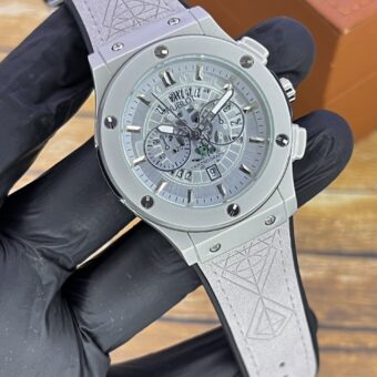 AA1 Hublot Stylish Watch - Silver (Without Box)