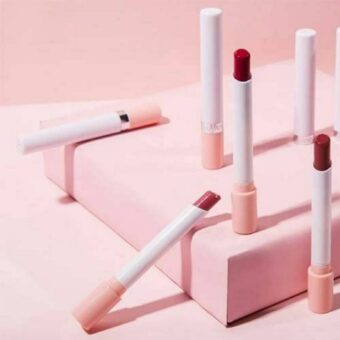 Pack of 4 High Pigment Lipstick, Fatty Base Lipstick Naturally Tint Your Lips To Soft And Comfortable Matte (random color)