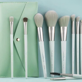 7 Pcs makeup Brush Set Complete Lip Brush Eye Shadow Loose Powder Brush Beauty Tools With Pouch (Green)