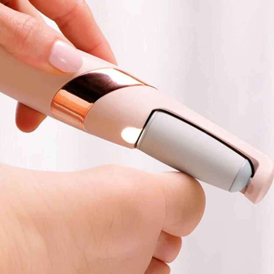 Flawless Finishing Touch Pedi Electronic Tool File and Callus Remover Pedicure (Rechargeable) - Image 4