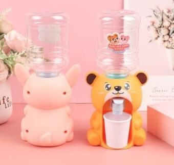 Cute Bear Water Dispenser Toy for Children Mini Drinking Fountain Pumps Water Juice Milk Drinking Fountain Simulation Cartoon Kitchen Toy (Bear) (Random Color) - Image 3