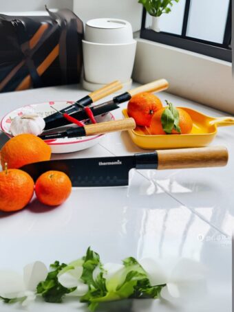 Thermomixer 4-Piece Japanese Knife Set – Self-Sharpening Blades with Wooden Handles - Image 2