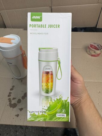 USB Rechargeable Juicer Blender- 8 Blades- Mini Portable Personal Size Juicer 350 ML (random color) - Image 3
