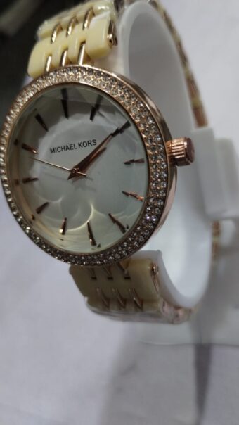 Luxurious Design Watch for Women | Michael Kors Watch | New Luxury Design - Image 4