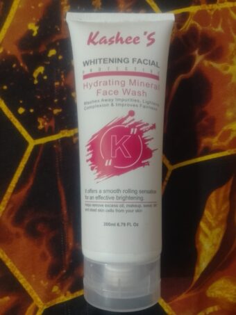 Kashee's Hydrating Mineral Face Wash – Whitening & Brightening Formula - 200ml - Image 7