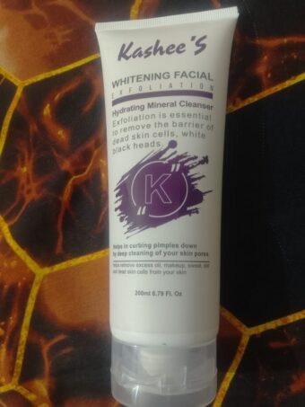 Kashee's Hydrating Mineral Face Wash – Whitening & Brightening Formula - 200ml - Image 11