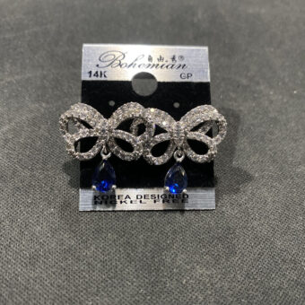 AR-ear-Blu-550-005