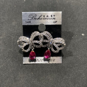 AR-ear-Red-550-005