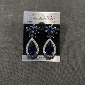 AR-ear-Blu-550-008