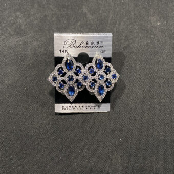 AR-ear-Blu-550-010