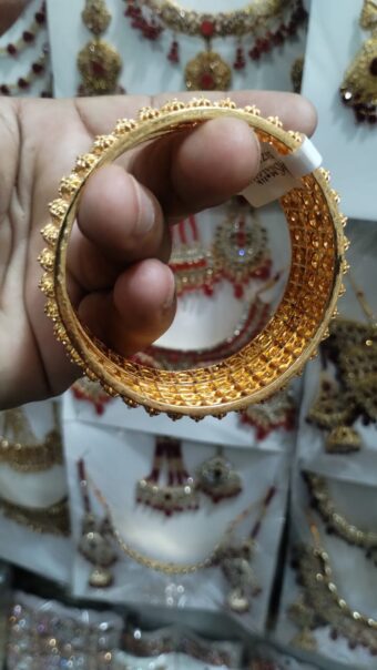 Golden Brass Bangles for Women – 1 Pair Artificial Jewelry Bangles in Bright Gold Color for Daily Use, Festive Wear, and Party Styling - Image 4