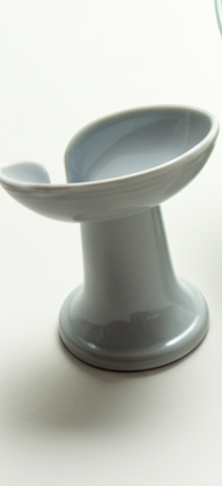 Ceramic Soap Holder with Drain – Elevated Design Bathroom Sink Dish for Bar Soaps