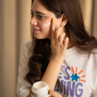 Glow Natural Glutathione and Alpha Arbutin Skin Brightening Cream 50g Advanced Formula for Even Skin Tone, Radiance, and Dark Spot Reduction