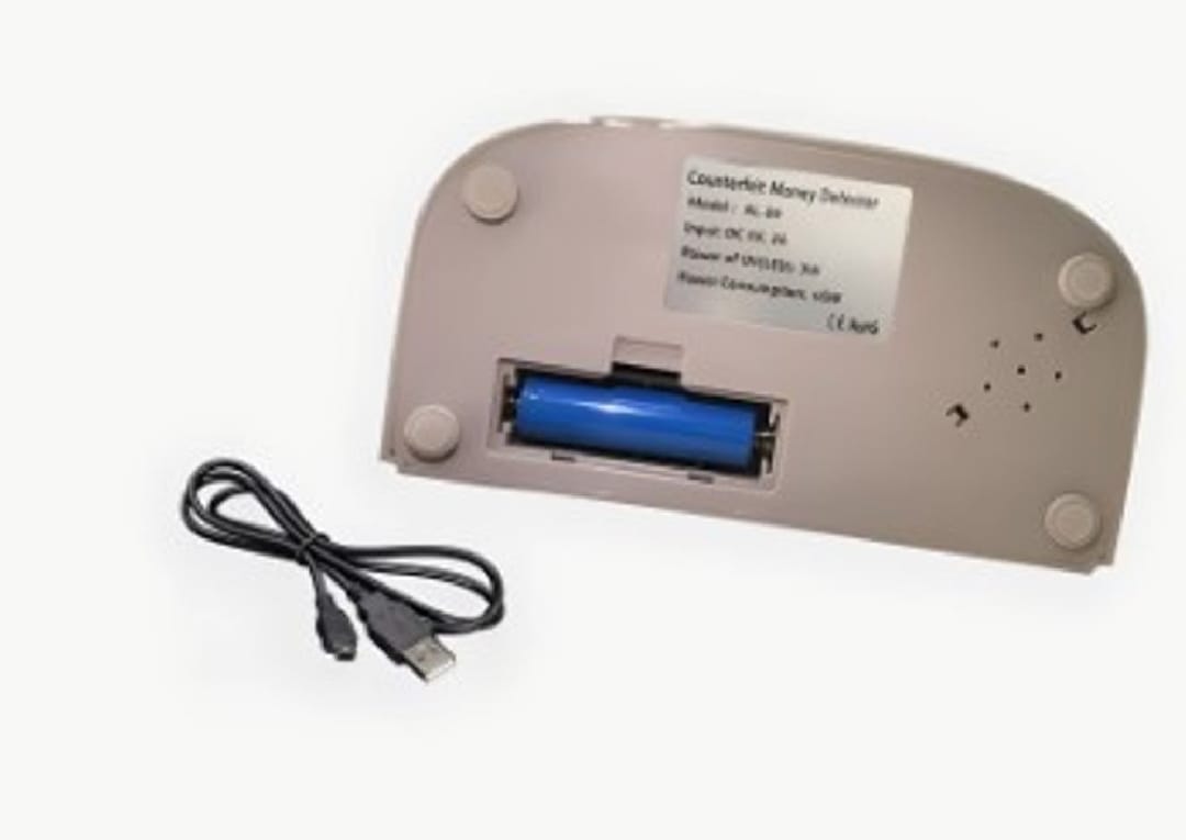 Portable Handy Small UV Counterfeit Detector Bank Note Detector Money Checker with Battery | Note Checker | Fake Note Detector - Image 5