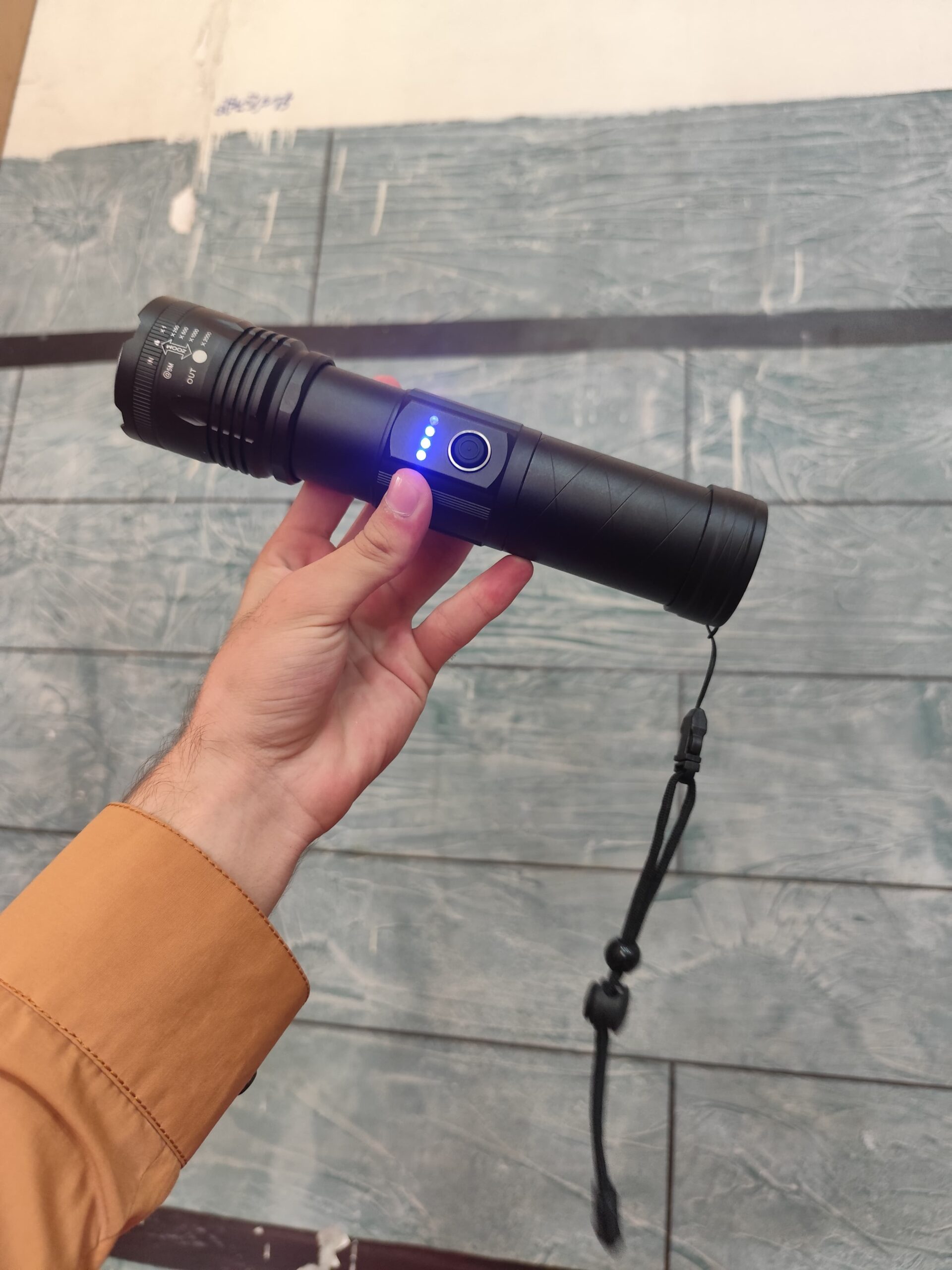 Tactical LED Flashlight Kit SP-38-1 – Rechargeable High Power Torch with 3x18650 Batteries & Portable Hard Case