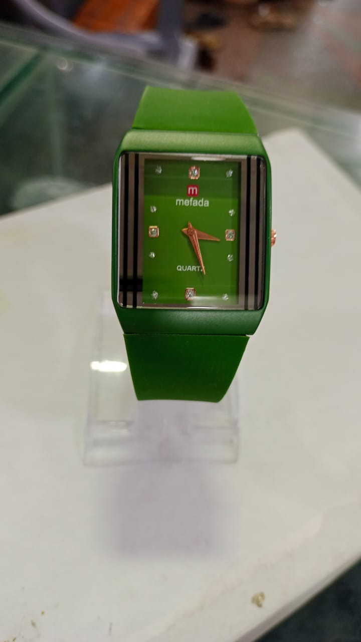 Stylish Waterproof Rubber Strap Watch – Sporty & Durable Design Water Proof - Image 2