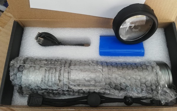 Tactical LED Flashlight Kit SP-38-1 – Rechargeable High Power Torch with 3x18650 Batteries & Portable Hard Case - Image 2